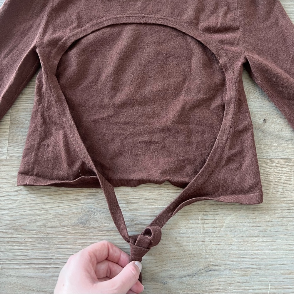 ARITZIA Sunday Best brown turtle neck cropped long sleeve shirt - Picture 3 of 5